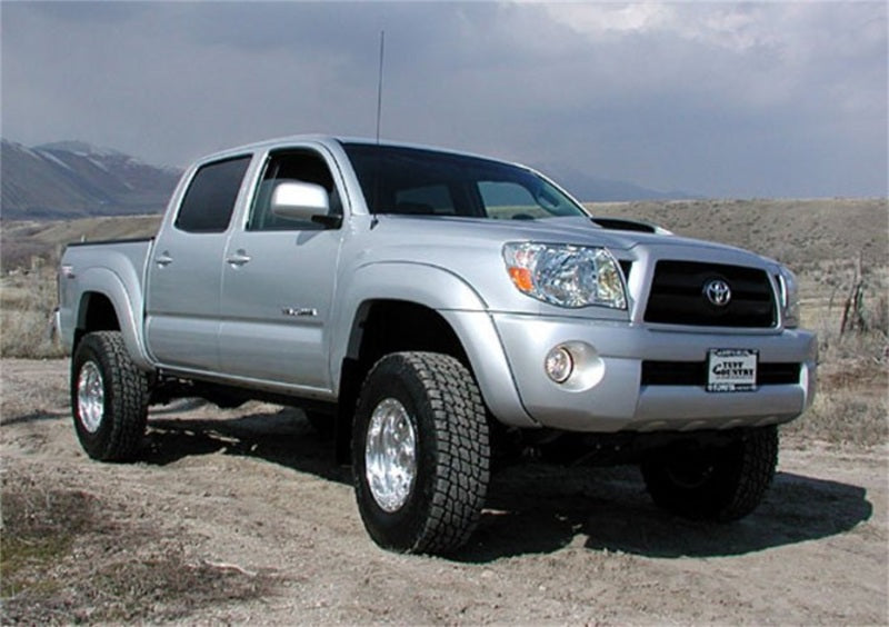 Tuff Country 05-23 Tacoma 4X4 & Prerunner 3in Lift Kt w/Uni-Ball Cntrl Arm (Excl TRD Pro No Shocks)