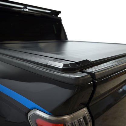 Westin 24-26 Toyota Tacoma 5ft Bed Manual Retractable Tonneau Cover - Black