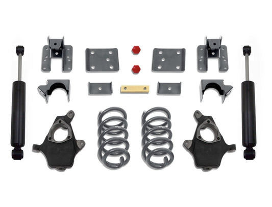 MaxTrac 14-16 GM C/K1500 2WD/4WD Single Cab w/Cast Steel Susp. 4in/6in Lowering Kit