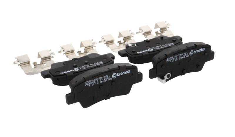 Brembo OE 21-23 Hyundai Kona/19-24 Kona Electric/19-21 Veloster Low-Met Brake Pad - Rear