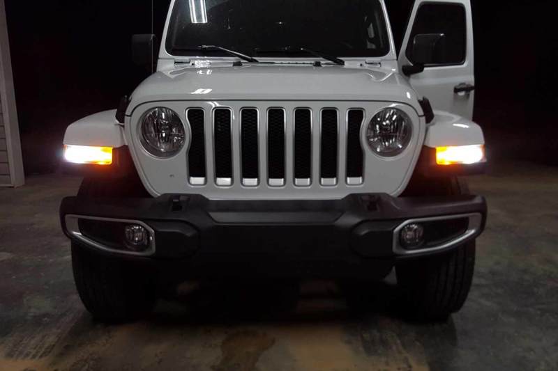 Diode Dynamics JL Wrangler Front Turn Stage 2 (7443 LED Bulb XPR - White and - Amber)