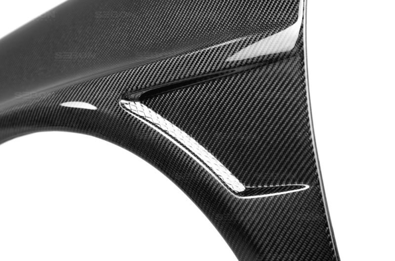 Seibon 04-05 Subaru WRX/STi 10mm Wider Carbon Fiber Fenders