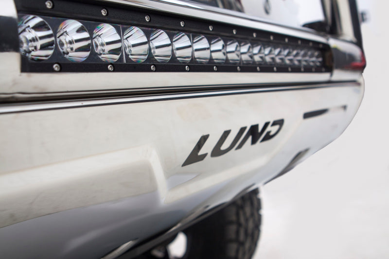 Lund 19-22 Chevrolet Silverado 1500 (Excl. 2019 LD)  Bull Bar w/Led Light Bar - Polished