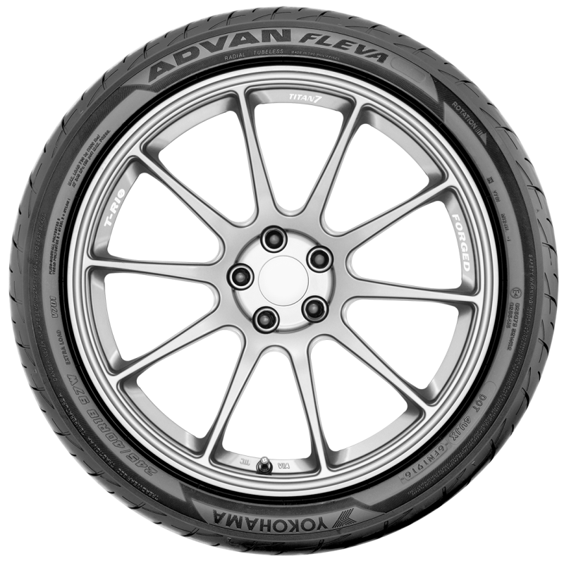 Yokohama Advan Fleva V701 Tire - 215/55R17 94W