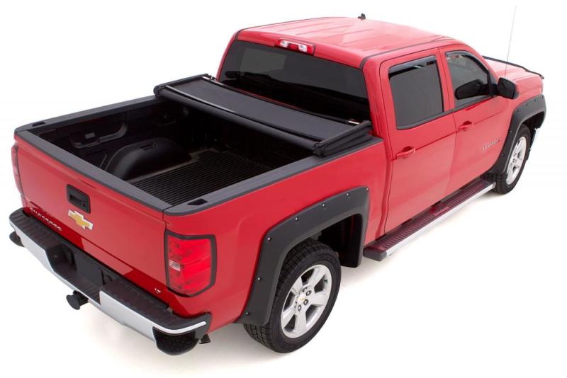 Lund 19-23 Chevrolet Silverado 1500 6.5ft Bed Genesis Elite Tri-Fold Tonneau - Black