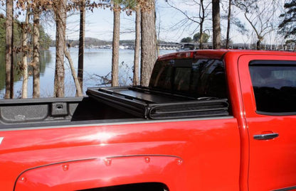 Lund 14-17 Toyota Tundra Fleetside (6.5ft. Bed) Hard Fold Tonneau Cover - Black