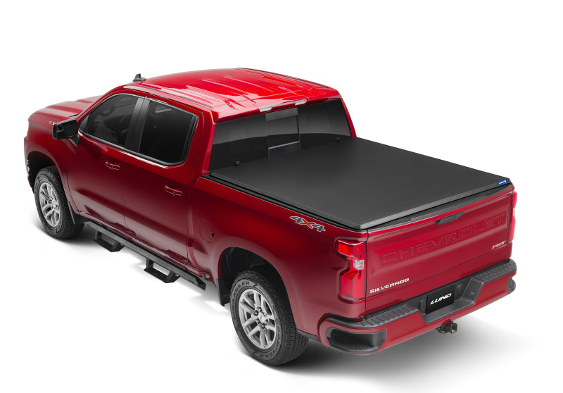 Lund 14-17 Chevy Silverado 1500 Fleetside (5.8ft. Bed) Hard Fold Tonneau Cover - Black