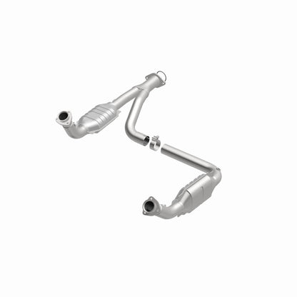 MagnaFlow Conv DF 07-09 Chevrolet/GMC Silverado/Sierra 2500 HD 6.0L Y-Pipe Assembly excludes Classic