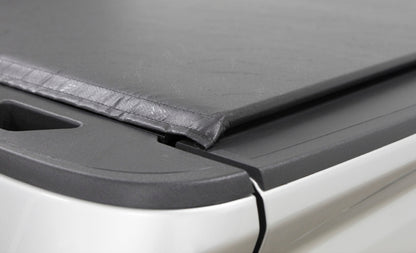 Access Vanish 17-19 Nissan Titan 5-1/2ft Bed (Clamps On w/ or w/o Utili-Track) Roll-Up Cover