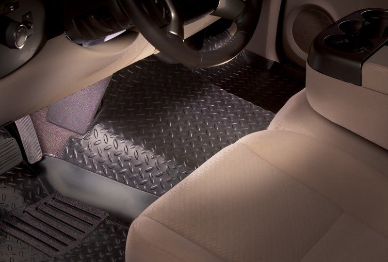 Husky Liners 96-99 Suburban/Tahoe/Yukon Classic Style Center Hump Black Floor Liner (w/oFloor Shift)