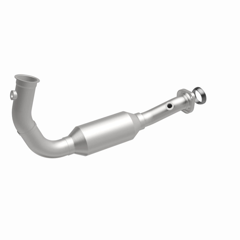 MagnaFlow Conv Direct Fit OEM 2004 Jeep Liberty Underbody