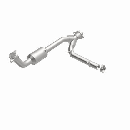 MagnaFlow Conv Direct Fit 05-06 Lincoln Navigator 5.4L w/ 3in Main Piping