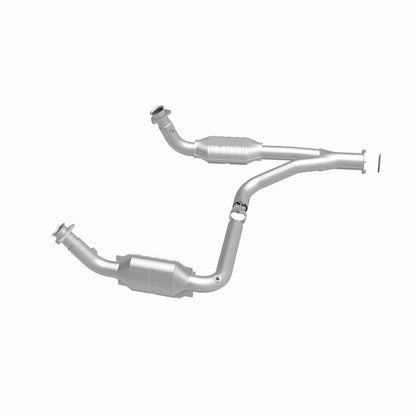 MagnaFlow Conv DF 07-09 Chevrolet/GMC Silverado/Sierra 2500 HD 6.0L Y-Pipe Assembly excludes Classic