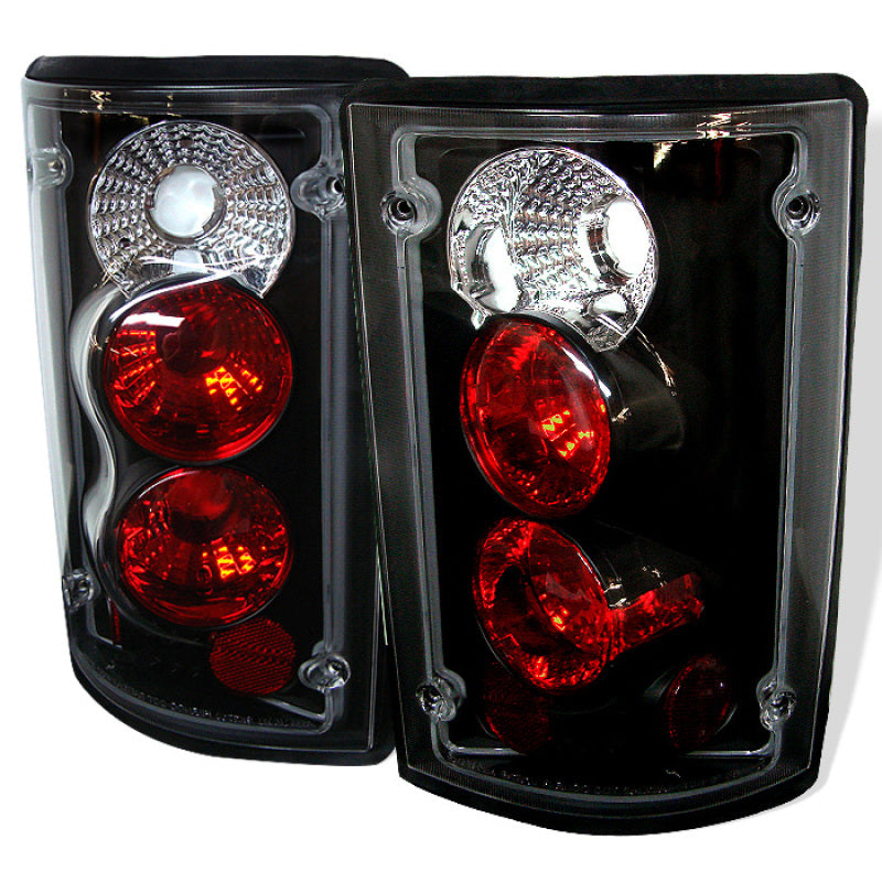 Spyder Ford Excursion 00-06/Econoline 150/250/350/450/550 95-06 Euro Tail Lights Blk ALT-YD-FEC00-BK